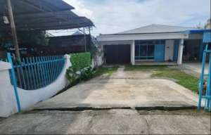 Rumah Luas Halaman Luas, disewakan untuk Tempat Usaha lokasi di Medan Kota, tersedia melalui melalui situs Olx