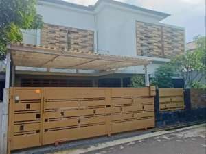 rumah Lux siap huni di komplek Buahbatu cijagra Lengkong lokasi di Bandung Kota, tersedia melalui melalui situs Olx