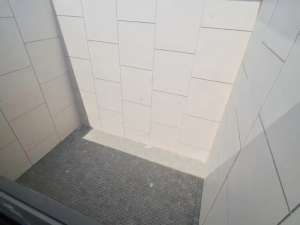 Rumah Manhattan PIK 2 DISEWA Ukuran 8x25 Kosongan Ada Garasi lokasi di Tangerang Kab., tersedia melalui melalui situs Olx