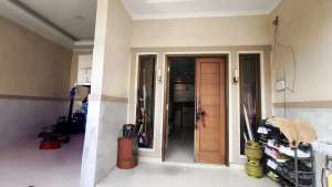 RUMAH METRO PERMATA BANGUNAN MINIMALIS MODERN 3,5 LANTAI SEMI FURNISH lokasi di Tangerang Kota, tersedia melalui melalui situs Olx