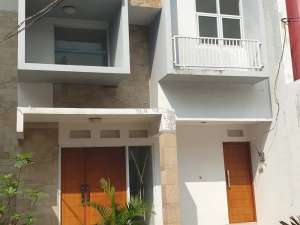 RUMAH MEWAH 2 Lantai di Kota BekasiREADYBISA KPR lokasi di Bekasi Kota, tersedia melalui melalui situs Olx