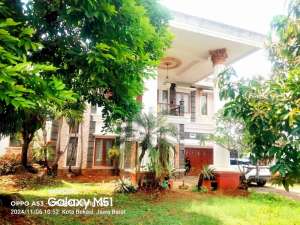 Rumah mewah 2 lantai di jatiasih bekasi LT.1067m lokasi di Bekasi Kota, tersedia melalui melalui situs Olx