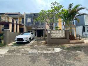 Rumah Mewah 2 Lantai Pinggir Jalan di Ciseureuh Purwakarta Kota lokasi di Purwakarta Kab., tersedia melalui melalui situs Olx