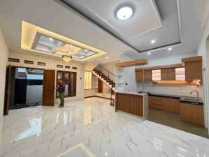 Rumah Mewah 2lt Baru Istimewa di Banjarsari Solo lokasi di Surakarta Kota, tersedia melalui melalui situs Olx