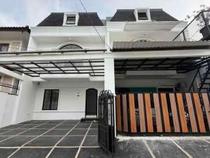 Rumah Mewah 3 Lantai American Classic Modern di Lebak Bulus Jakarta Selatan lokasi di Tangerang Selatan Kota, tersedia melalui melalui situs Olx