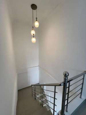 Rumah mewah 4 kamar gaperta ujung lokasi di Medan Kota, tersedia melalui melalui situs Olx