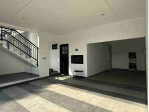 Rumah Mewah Ada Lift Optional Pejaten Barat lokasi di Jakarta Selatan, tersedia melalui melalui situs Olx