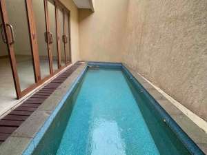rumah mewah area Kemang Jaksel bebas banjir harga murah lokasi di Jakarta Selatan, tersedia melalui melalui situs Olx