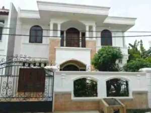 Rumah Mewah Billymoon Pondok Kelapa Jakarta Timur lokasi di Jakarta Timur, tersedia melalui melalui situs Olx