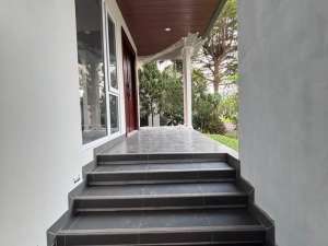 RUMAH MEWAH CLUSTER THE ICON BSD DMB30 lokasi di Tangerang Selatan Kota, tersedia melalui melalui situs Olx