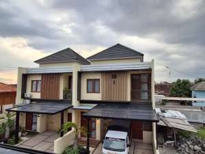 RUMAH MEWAH DALAM CLUSTER ONE GATE, DEKAT JL. JOGJA SOLO DI PURWOMARTANI lokasi di Sleman Kab., tersedia melalui melalui situs Olx