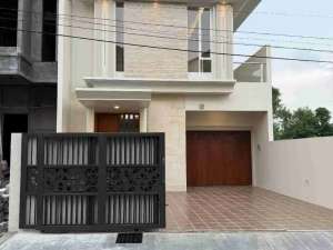 Rumah Mewah Di Sambisari lokasi di Sleman Kab., tersedia melalui melalui situs Olx