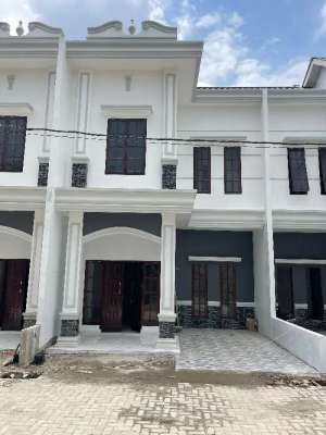 Rumah mewah di setia budi lokasi di Medan Kota, tersedia melalui melalui situs Olx