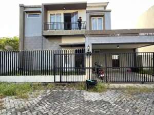 Rumah Mewah di Villa Garden, Pekanbaru lokasi di Pekanbaru Kota, tersedia melalui melalui situs Olx