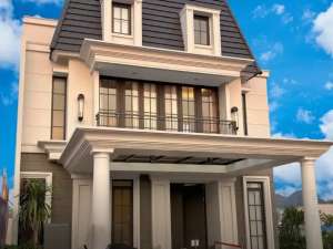 Rumah Mewah Full Furnish dengan Swimming Pool di Cibubur lokasi di Bekasi Kota, tersedia melalui melalui situs Olx