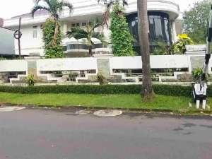 rumah mewah jual murah via lelang Kebayoran lama pondok pinang pondok indah Jakarta Selatan . lokasi di Jakarta Selatan, tersedia melalui melalui situs Olx
