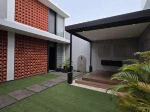 Rumah Mewah Luxury Furnished di Emily Summarecon Bandung lokasi di Bandung Kota, tersedia melalui melalui situs Olx