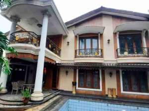 Rumah mewah pinggir jln Pejaten Jatipadang Jaksel 528mtr 11m kolam renang lokasi di Jakarta Selatan, tersedia melalui melalui situs Olx
