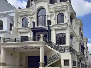 Rumah Mewah Posisi Hook Classic Dalam Komplek Di Cipete Dekat Antasari Jakarta Selatan lokasi di Jakarta Selatan, tersedia melalui melalui situs Olx