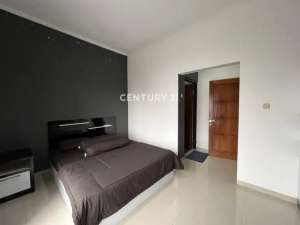 Rumah Mewah Siap Huni Di Kolonel Masturi Lembang lokasi di Bandung Barat Kab., tersedia melalui melalui situs Olx