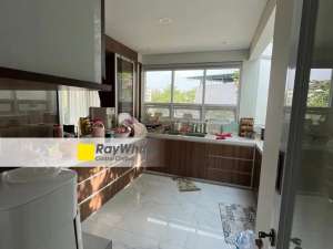 Rumah Mewah Siap Huni Konsep Industrial di Taman Cipto Cirebon lokasi di Cirebon Kota, tersedia melalui melalui situs Olx