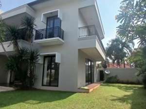 Rumah Mewah Strategis Gandaria Dekat Cilandak Fatmawati Cipete lokasi di Jakarta Selatan, tersedia melalui melalui situs Olx