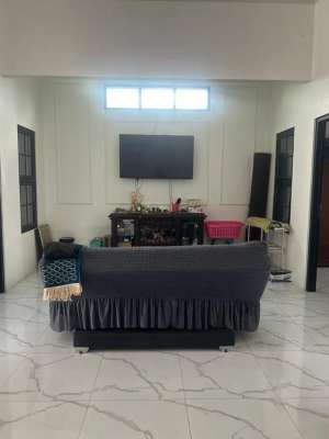 Rumah MewahSwimming Pool di Kelapa Dua Kota Serang lokasi di Serang Kota, tersedia melalui melalui situs Olx