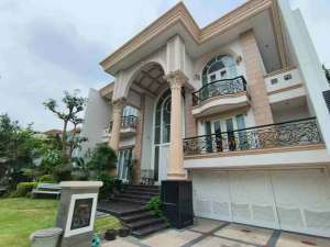 Rumah Mewah Villa Bukit Regency Pakuwon Indah dekat pakuwon mall graha family lokasi di Surabaya Kota, tersedia melalui melalui situs Olx