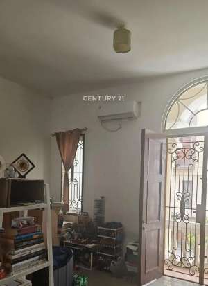 Rumah Mezanin 25 Lantai PIK Jakarta Utara lokasi di Jakarta Utara, tersedia melalui melalui situs Olx