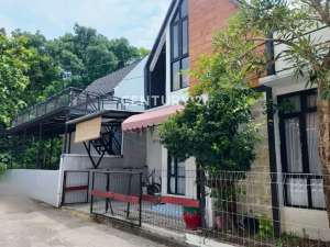 Rumah Mezzanine Dalam Perumahan Di Kasihan Dekat Kampus UMY lokasi di Bantul Kab., tersedia melalui melalui situs Olx