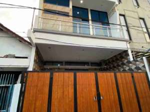 Rumah Minimalis 3LT Cantik Di Tebet Jakarta Selatan lokasi di Jakarta Selatan, tersedia melalui melalui situs Olx