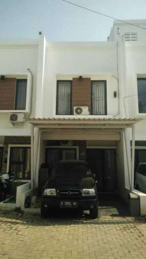 Rumah Minimalis Petukangan, Joglo, Kreo, Larangan lokasi di Tangerang Kota, tersedia melalui melalui situs Olx