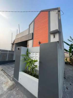 Rumah Minimalis - siap huni,jln raya ngemplak. Klodran, boyolali lokasi di Boyolali Kab., tersedia melalui melalui situs Olx