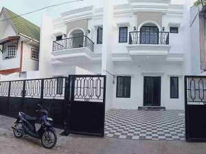 RUMAH MODERN CLASSIC SUDIMARA BARAT CILEDUG KOTA TANGERANG lokasi di Tangerang Kota, tersedia melalui melalui situs Olx