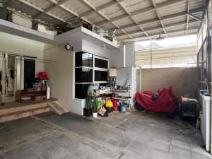 Rumah Modern Semi furnished dekat Machung di Villa puncak Tidar Malang Harga Miring lokasi di Malang Kota, tersedia melalui melalui situs Olx