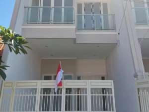 Rumah Mulyosari Utara BARU GRESS lokasi di Surabaya Kota, tersedia melalui melalui situs Olx