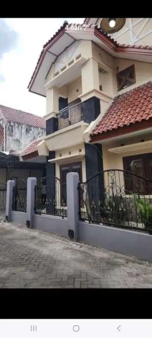 Rumah murah, 2 lt Perumahan condong catur dkt UNY, UGM lokasi di Sleman Kab., tersedia melalui melalui situs Olx