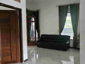 rumah murah bagus buat kos elite daerah bunga cengkeh suhat sangat dekat kampus UB Brawijaya BU SEGERA lokasi di Malang Kota, tersedia melalui melalui situs Olx