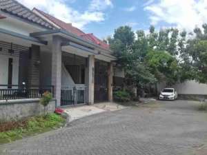 rumah murah BU SEGERA dekat sekali ke kampus unmuh dan sengkaling. bonus furniture dekat telogomas dan hanya 15 menit dari kampus UB Brawijaya lokasi di Malang Kota, tersedia melalui melalui situs Olx