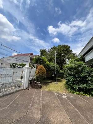 Rumah Murah Cilandak lokasi di Jln. MPR IX 2 Rukun Tetangga 005, tersedia melalui melalui situs Olx