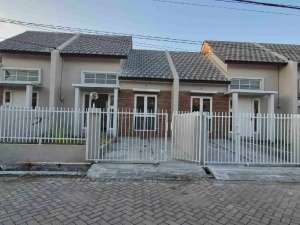 Rumah Murah Di JualDi Dekat Merr Gunung Anyar Alana Cemandi Tahap 8 lokasi di Surabaya Kota, tersedia melalui melalui situs Olx