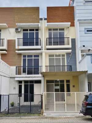 RumahMurah PIK Katamaran Indah 12 Disewa lokasi di Jakarta Utara, tersedia melalui melalui situs Olx