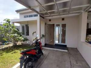 Rumah murah posisi hook komp private village clustee jimbaran cikoneng bojongsoang bandung buah batu lokasi di Bandung Kab., tersedia melalui melalui situs Olx