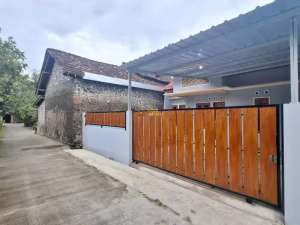 RUMAH MURAH, SIAP HUNI, 400 JUTAAN, TIMUR PASAR JANGKANG DI NGEMPLAK, SLEMAN lokasi di Sleman Kab., tersedia melalui melalui situs Olx