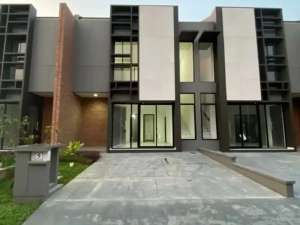 Rumah Murah Siap Huni Flavio Suvarna Sutera Lavon Cikupa Tangerang lokasi di Tangerang Kab., tersedia melalui melalui situs Olx