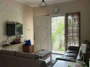 Rumah Murah Unit Terbatas Dalam Cluster Perumahan Mewah lokasi di Bekasi Kota, tersedia melalui melalui situs Olx