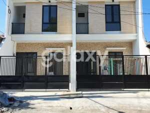 Rumah Nirwana Executive Baru Minimalis ROW Lebar , tersedia melalui melalui situs Olx