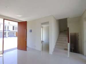 Rumah Northwest Park Type Arcazia 2 SEMI FURNISH lokasi di Surabaya Kota, tersedia melalui melalui situs Olx