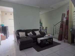 Rumah Nyaman 2 Lantai di Komplek Sauyunan Cibaduyut lokasi di Bandung Kota, tersedia melalui melalui situs Olx