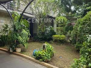 Rumah Nyaman Siap Huni DekatTol Andara Dijual Di Pondok Labu lokasi di Jakarta Selatan, tersedia melalui melalui situs Olx